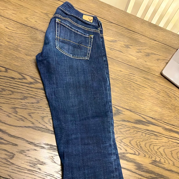 American eagle artist crop jeans. Two button - Picture 1 of 3